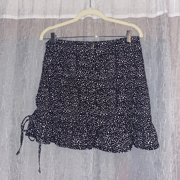 black and white drawstring skirt - Picture 1 of 2